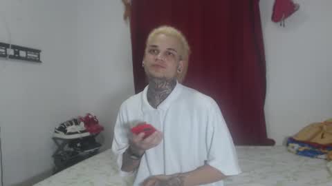 Snapshot of jeykob_23 chatting on December 24, 2024, 4:33 am JEYKOB online show from December 24, 2024, 4:33 am