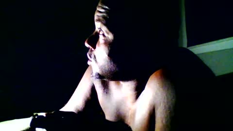 Snapshot of jezone200 chatting on December 14, 2025, 1:33 am J One 55 online show from December 14, 2025, 1:33 am