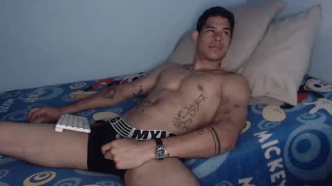 jffer_slhom online show from February 25, 2026, 4:11 am