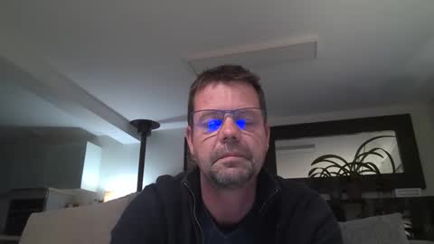 jhmec44000 online show from April 29, 2026, 7:09 pm