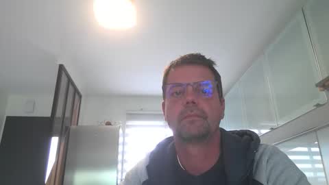 jhmec44000 online show from May 11, 2026, 11:16 am