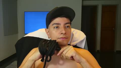 Jhoan Saenz online show from October 15, 2025, 2:44 am