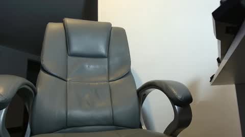 Jhoan Saenz online show from November 23, 2025, 11:26 pm