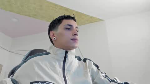 jhoanleandro online show from September 16, 2025, 5:41 am