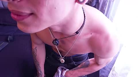 jhoanleandro online show from April 9, 2026, 5:07 pm