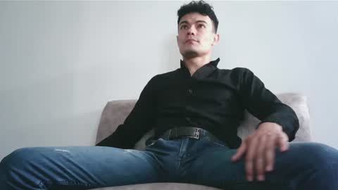 jhohanes maximo online show from June 30, 2026, 1:12 pm