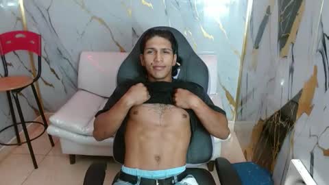 Snapshot of jhon_cooper18 chatting on February 1, 2026, 2:04 pm jhost online show from February 1, 2026, 2:04 pm