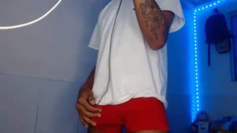 jhon_hot09 online show from October 25, 2025, 6:02 pm