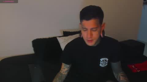 jhonny_ackerman online show from October 14, 2025, 2:45 am