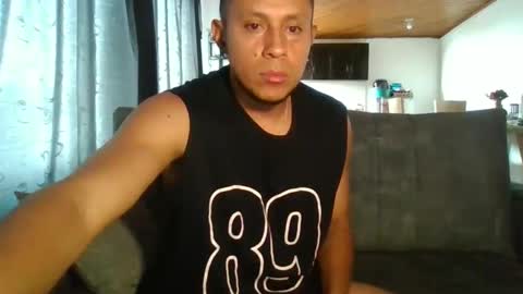 Snapshot of jhonylatin_ chatting on November 15, 2025, 6:26 pm Jhony online show from November 15, 2025, 6:26 pm