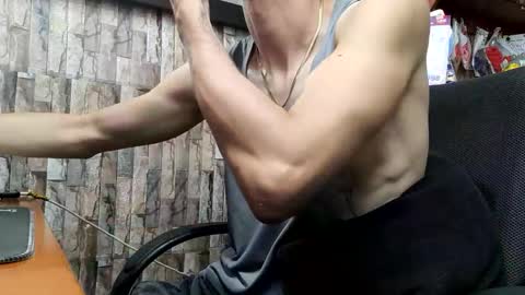 Snapshot of jhosuamoore chatting on January 19, 2026, 2:43 pm Jhosuamoore online show from January 19, 2026, 2:43 pm