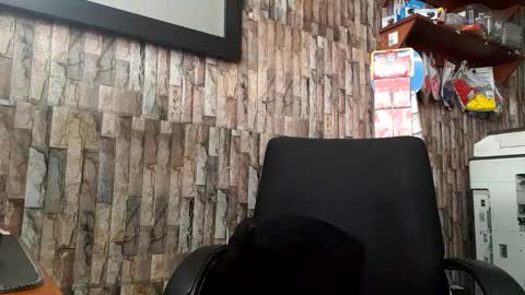 Snapshot of jhosuamoore chatting on January 31, 2026, 7:11 pm Jhosuamoore online show from January 31, 2026, 7:11 pm