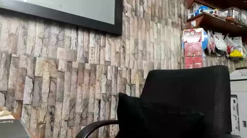 Snapshot of jhosuamoore chatting on February 13, 2026, 12:06 am Jhosuamoore online show from February 13, 2026, 12:06 am