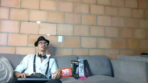 Snapshot of jhosuamoore chatting on February 25, 2026, 12:37 pm Jhosuamoore online show from February 25, 2026, 12:37 pm