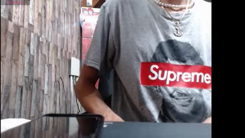 Snapshot of jhosuamoore2 chatting on November 8, 2025, 12:22 am jhosuamoore2 online show from November 8, 2025, 12:22 am