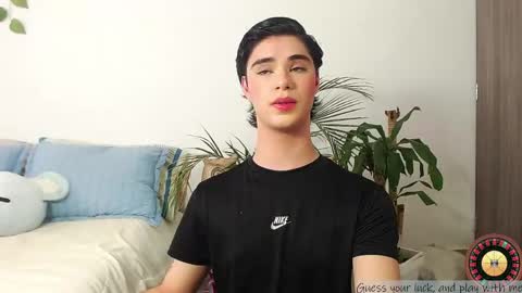 Snapshot of jhuan_cute chatting on May 8, 2026, 6:35 pm Jhuan Nhez online show from May 8, 2026, 6:35 pm