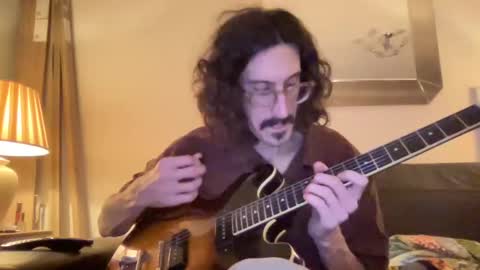 Snapshot of jiggz1986 chatting on February 26, 2025, 1:53 am Jigz1986 online show from February 26, 2025, 1:53 am