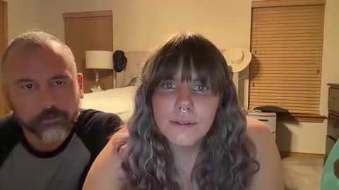 jileenaveale17 online show from April 16, 2026, 7:31 am