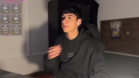 Snapshot of jim_dancer chatting on December 6, 2024, 2:13 am jim_dancer online show from December 6, 2024, 2:13 am