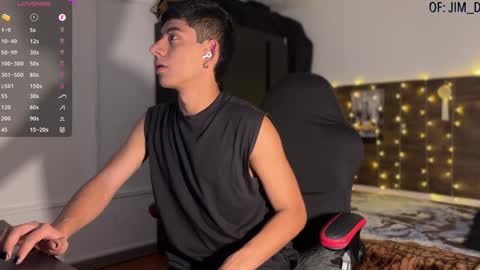 Snapshot of jim_dancer chatting on January 14, 2025, 5:56 pm jim_dancer online show from January 14, 2025, 5:56 pm