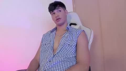 Jimmy Leeh online show from December 7, 2024, 11:12 pm