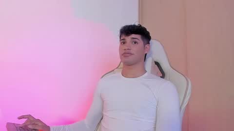 Jimmy Leeh online show from December 13, 2024, 12:31 am