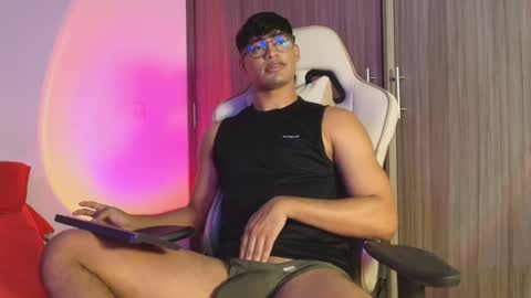 Jimmy Leeh online show from October 9, 2025, 10:30 pm