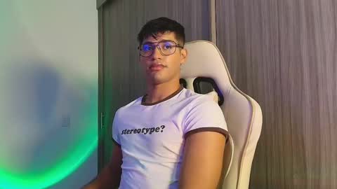 Jimmy Leeh online show from October 19, 2025, 9:15 pm