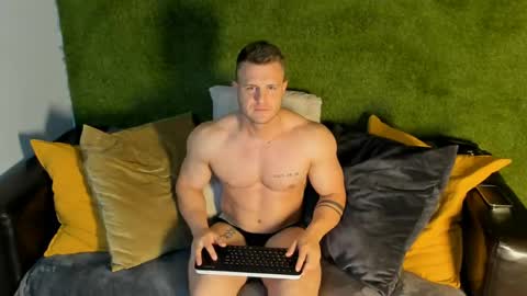 Snapshot of jimmyhardin21 chatting on May 18, 2026, 9:04 am Hardin online show from May 18, 2026, 9:04 am