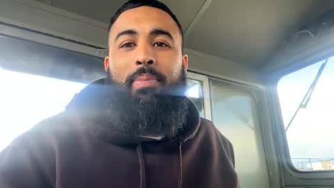 Snapshot of jimnkayla chatting on April 13, 2026, 10:04 pm jimnkayla online show from April 13, 2026, 10:04 pm