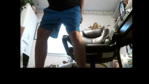 Snapshot of jimsundies chatting on February 6, 2025, 2:37 pm jimwellhung online show from February 6, 2025, 2:37 pm