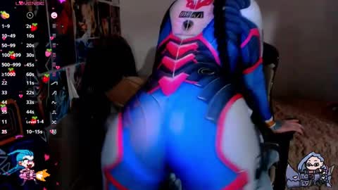 Snapshot of jinx_25 chatting on March 5, 2025, 8:21 pm Jinx online show from March 5, 2025, 8:21 pm