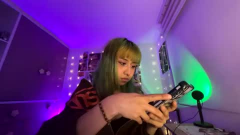 Snapshot of jinxxx_08 chatting on July 1, 2026, 3:19 am Minaa online show from July 1, 2026, 3:19 am