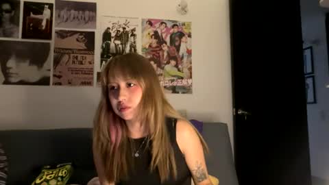 Snapshot of jinxxx_08 chatting on July 25, 2026, 2:53 am Minaa online show from July 25, 2026, 2:53 am