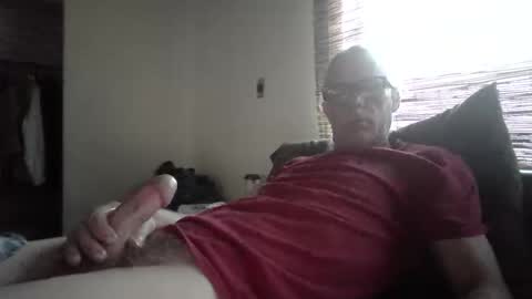 Snapshot of jizzmitten5 chatting on November 14, 2025, 1:43 pm jizzmitten5 online show from November 14, 2025, 1:43 pm