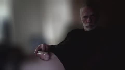 Snapshot of jizzmitten5 chatting on December 22, 2025, 6:21 am jizzmitten5 online show from December 22, 2025, 6:21 am