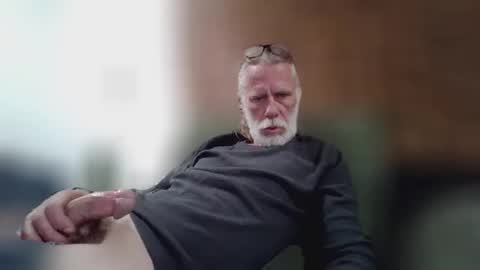 Snapshot of jizzmitten5 chatting on January 8, 2026, 6:16 am jizzmitten5 online show from January 8, 2026, 6:16 am