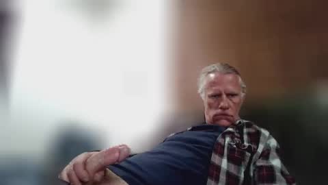 Snapshot of jizzmitten5 chatting on February 22, 2026, 8:13 am jizzmitten5 online show from February 22, 2026, 8:13 am