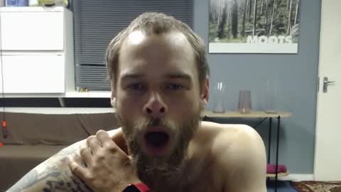 Snapshot of jjameson41 chatting on November 4, 2025, 2:43 am JamesJan van Rebel online show from November 4, 2025, 2:43 am