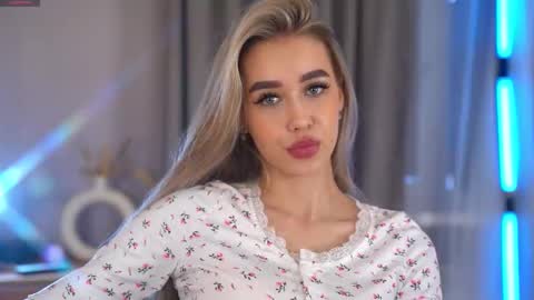 Jenny online show from February 19, 2026, 8:10 am