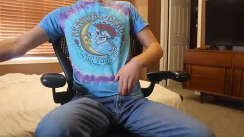 jjjjjfive online show from June 6, 2026, 4:01 pm