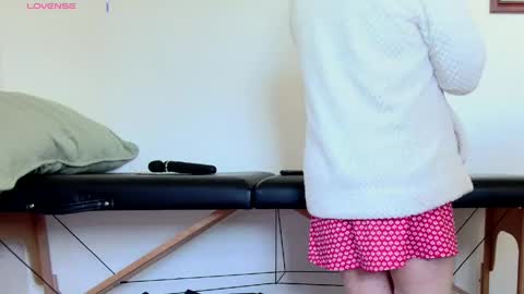 Nicole  Allen online show from May 11, 2026, 9:56 pm
