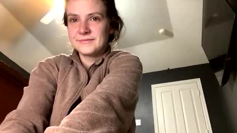 jlynn1997 online show from December 2, 2025, 11:56 pm