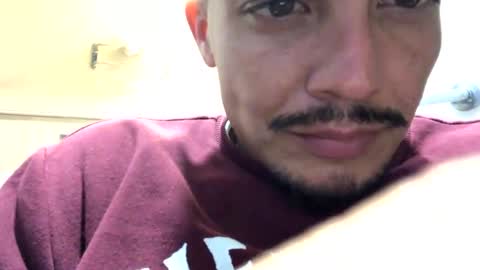 jmartel92 online show from February 15, 2025, 1:05 pm