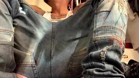 jmartel92 online show from March 3, 2026, 3:51 pm