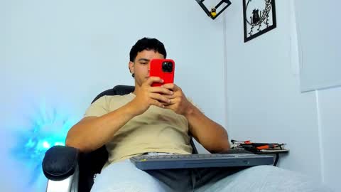 Snapshot of jmortton chatting on November 9, 2025, 12:03 pm IGJmortton online show from November 9, 2025, 12:03 pm