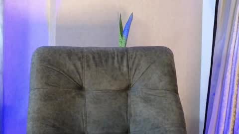 Snapshot of joan_saenz chatting on September 20, 2025, 12:44 am JOAN SAENZ online show from September 20, 2025, 12:44 am