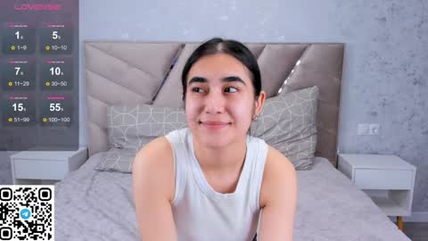 Snapshot of joangoulder chatting on December 20, 2024, 1:43 pm Mia online show from December 20, 2024, 1:43 pm