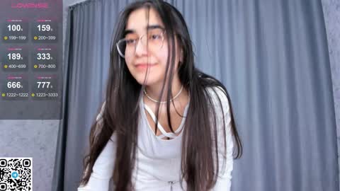 Snapshot of joangoulder chatting on January 6, 2025, 12:02 pm Mia online show from January 6, 2025, 12:02 pm