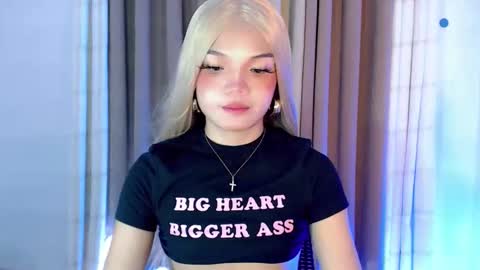 joanna_johnson online show from November 15, 2025, 12:30 am